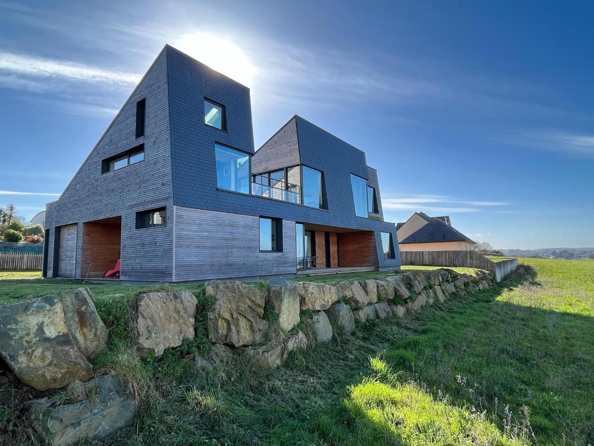 Studio With Terrace And Superb Sea View Локирек Екстериор снимка
